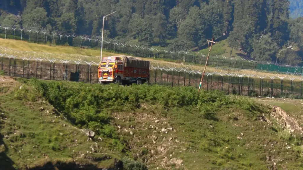 WeChat orqali Georgia (Gruziya) brendlari bilan bogʻlanib, target bozorga mos lokal kontent yaratish bo‘yicha amaliy qo‘llanma.