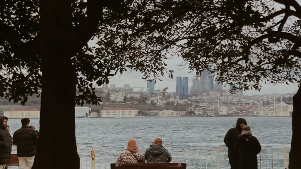 "Reklama beruvchilar uchun Yangi Zelandiyadan Threads ijodkorlarini topish, tanlash va shaharga oid ma'lumotli qo‘llanmalar yaratish bo‘yicha amaliy strategiyalar."