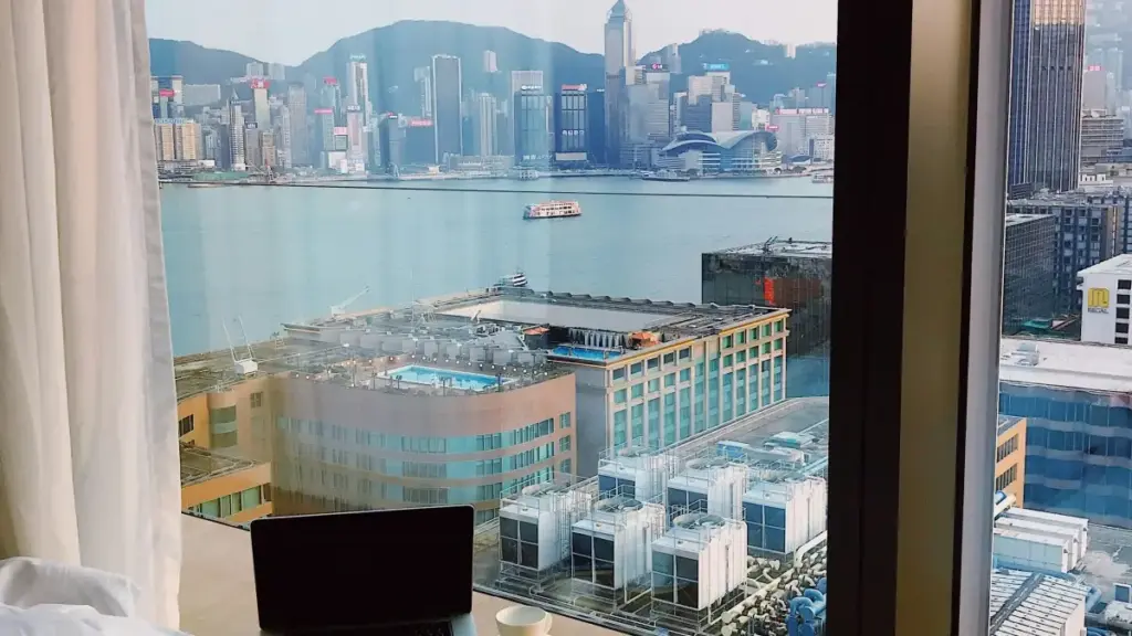 Oʻzbek yaratuvchilari uchun Ivoriyalik brendlar bilan Snapchat orqali aloqa, homiylik ishonchini kuchaytirish va amaliy taktika.