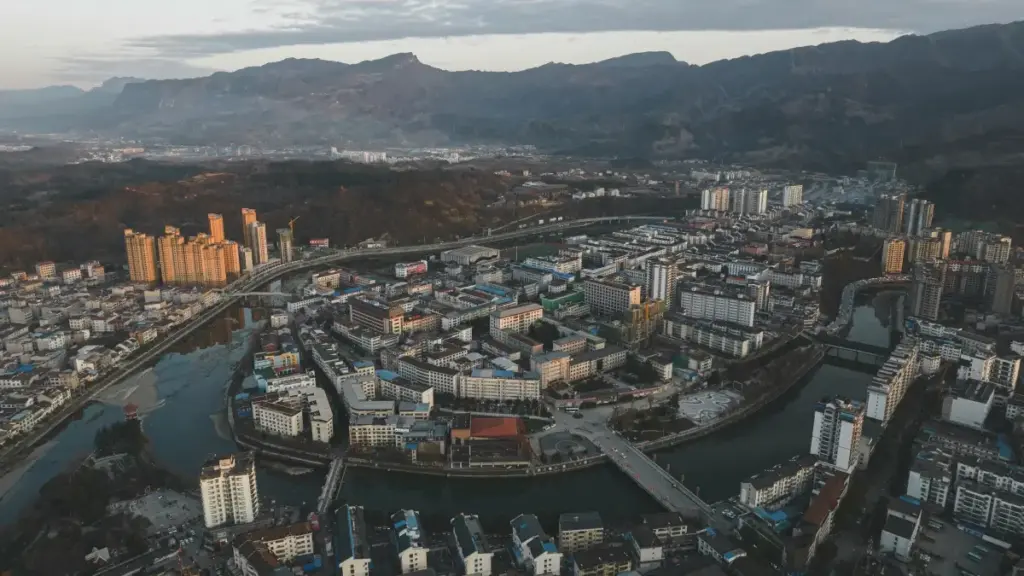 Takatakda Sri Lanka turizm va lifestyle brendlari bilan hamkorlik topish, song-reaction videolari tayyorlash va pitch yuborish bo‘yicha amaliy yo‘l-yo‘riq — O‘zbekistonli creatorlar uchun.