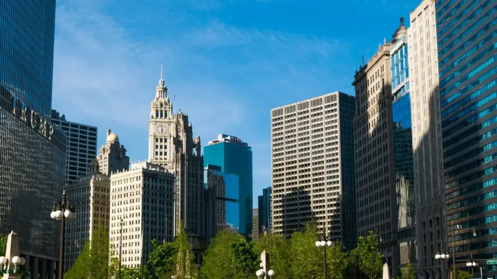 O‘zbekistonlik reklamachilar uchun Malayziya Instagram ijodkorlarini topish bo‘yicha pragmatik qo‘llanma: qayerdan qidirish, qanday yondashish va kampaniyani muvaffaqiyatli ishga tushirish.