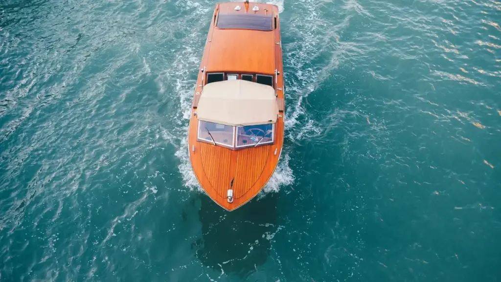 O‘zbekistonlik kontent yaratuvchilari uchun Indoneziya brendlari bilan YouTube’da flat-fee (bir martalik) hamkorliklarni qanday ochish, muzokara strategiyalari va lokal trendlar bo‘yicha amaliy qo‘llanma.