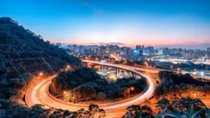 Takatak’da Avstriya brendlari bilan bog‘lanib, long-form mahsulot sharhlari yozish uchun aniq taktika: audit, outreach, format va monetizatsiya bo‘yicha amaliy yo‘l-yo‘riq.