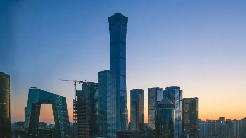 Redditda O‘zbekiston brendlari bilan aloqa o‘rnatish va beauty ambassador sifatida hamkorlik boshlash uchun amaliy yo‘l-yo‘riq, misollar va xavf-xatarlar.